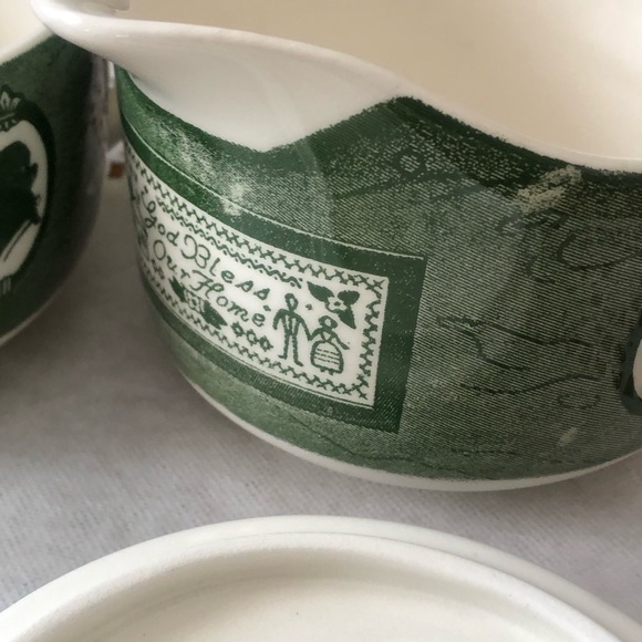 Vintage Royal USA Colonial Homestead Green Creamer Pitcher, Sugar Bowl with Lid - Picture 13 of 13